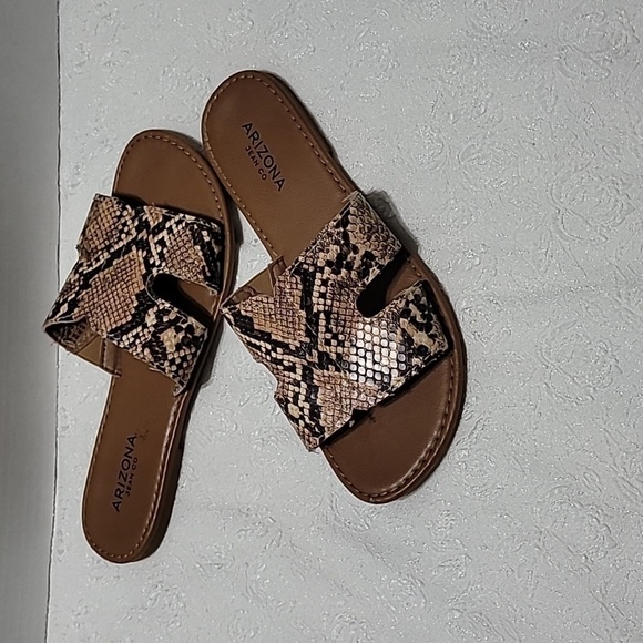 Arizona Jean Co Reptile Print Sandals Size 6.5 - Picture 1 of 7